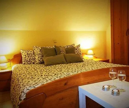 Gostisce Uh- Planica 招待所 Rateče